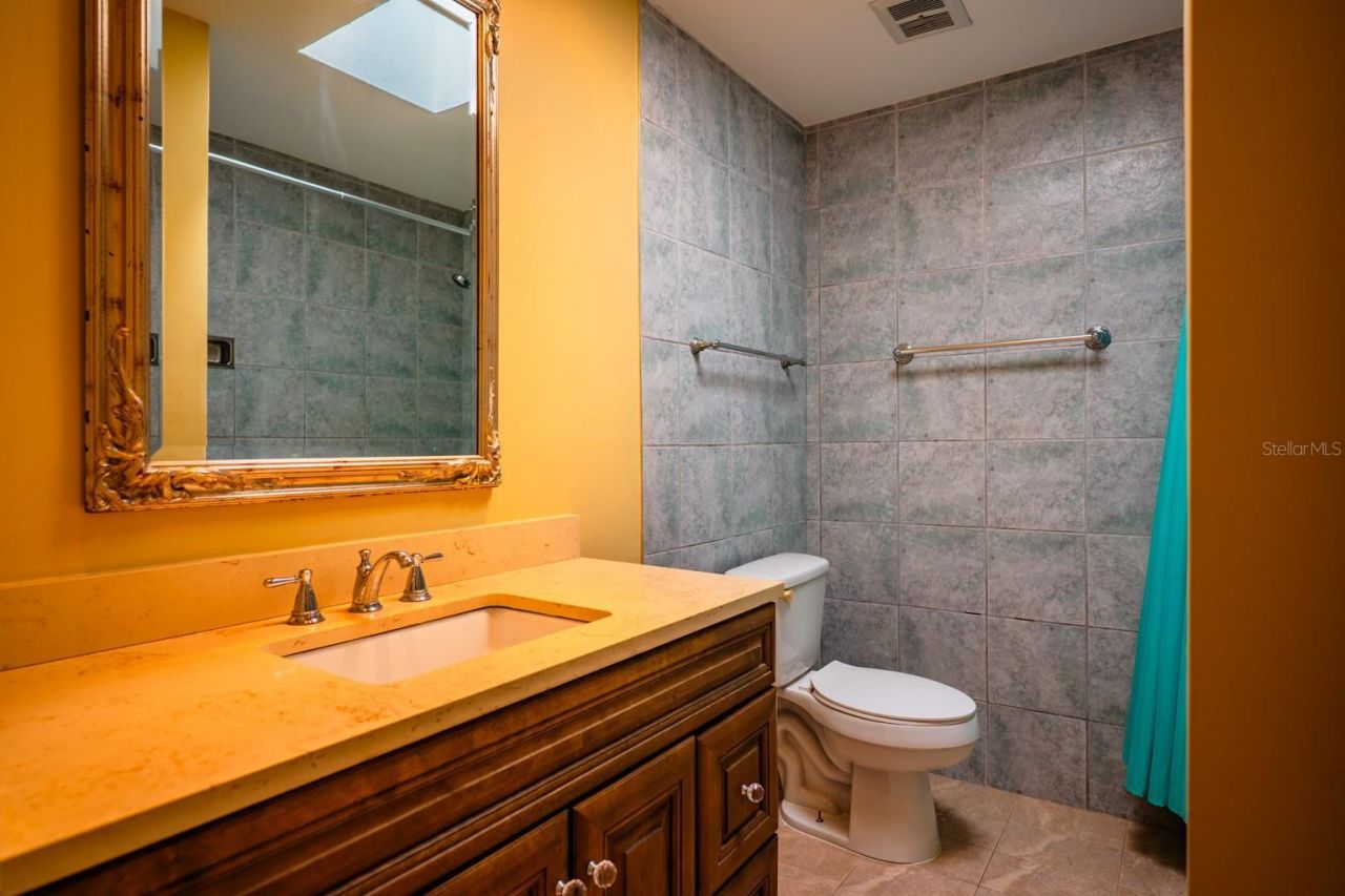 2339 Riverwood Pines Drive , Sarasota, FL 34231 Photo