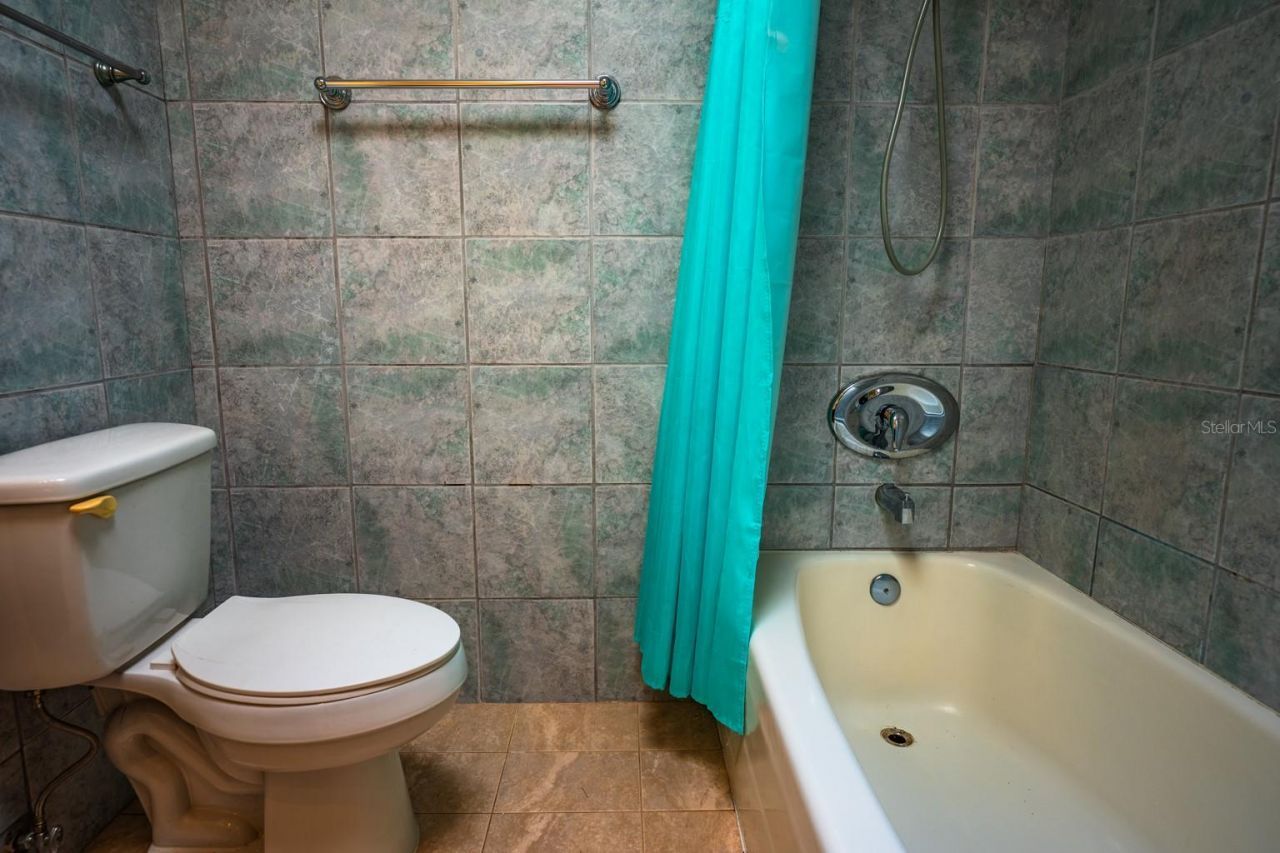 2339 Riverwood Pines Drive , Sarasota, FL 34231 Photo