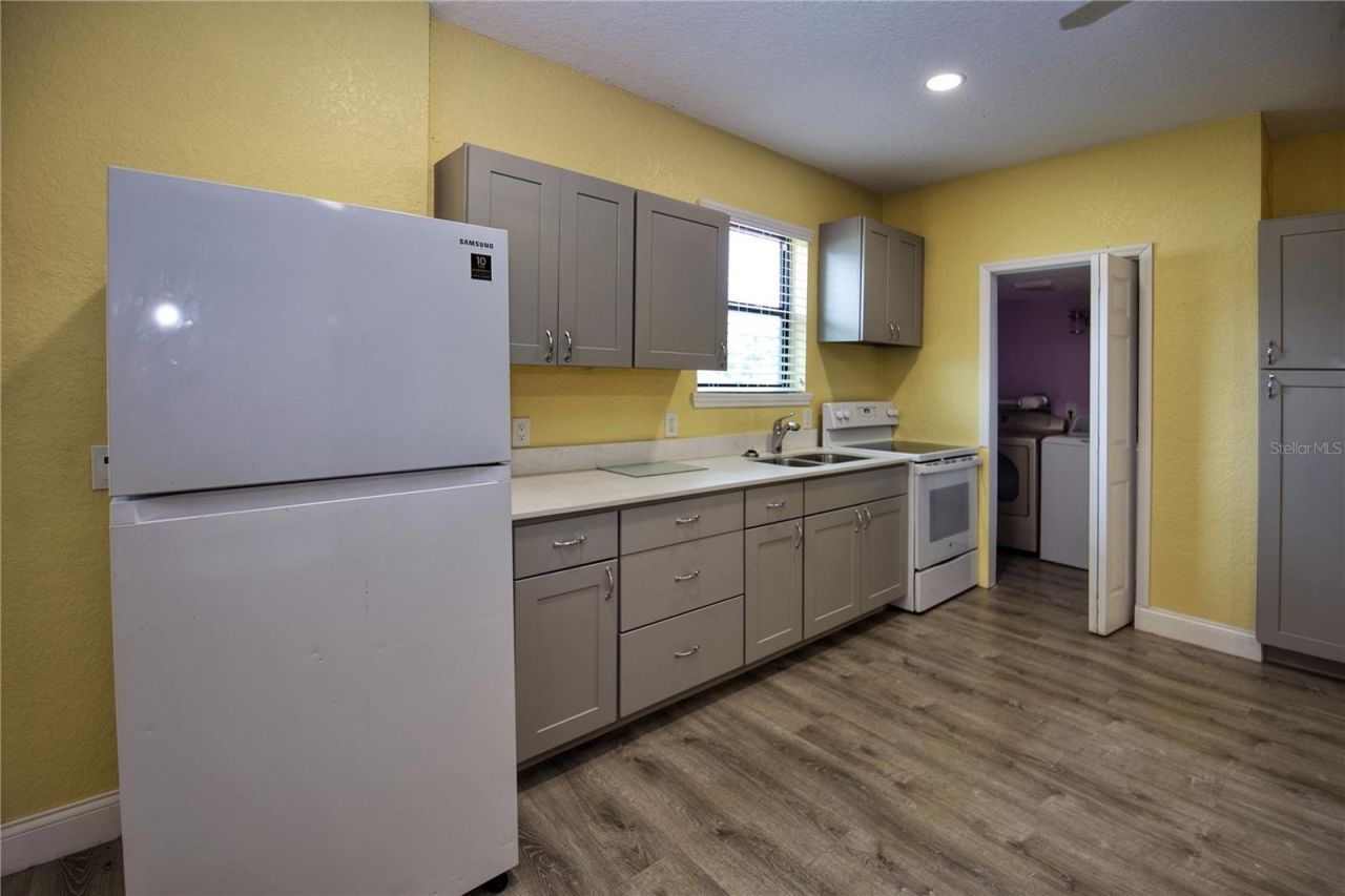 1602 S Riverside Drive , Edgewater, FL 32132 Photo
