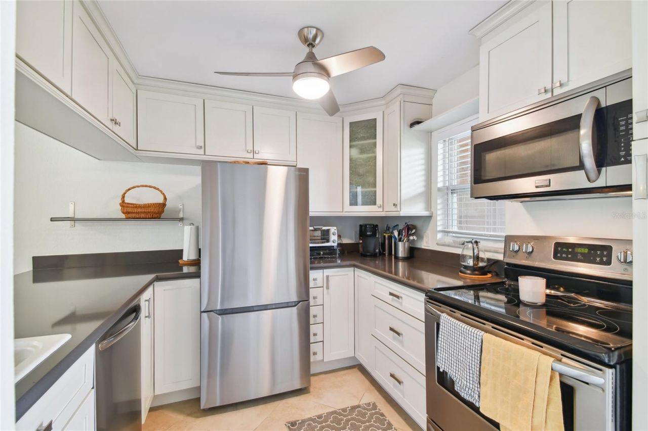 12760 Indian Rocks Road , Unit 910, Largo, FL 33774 Photo