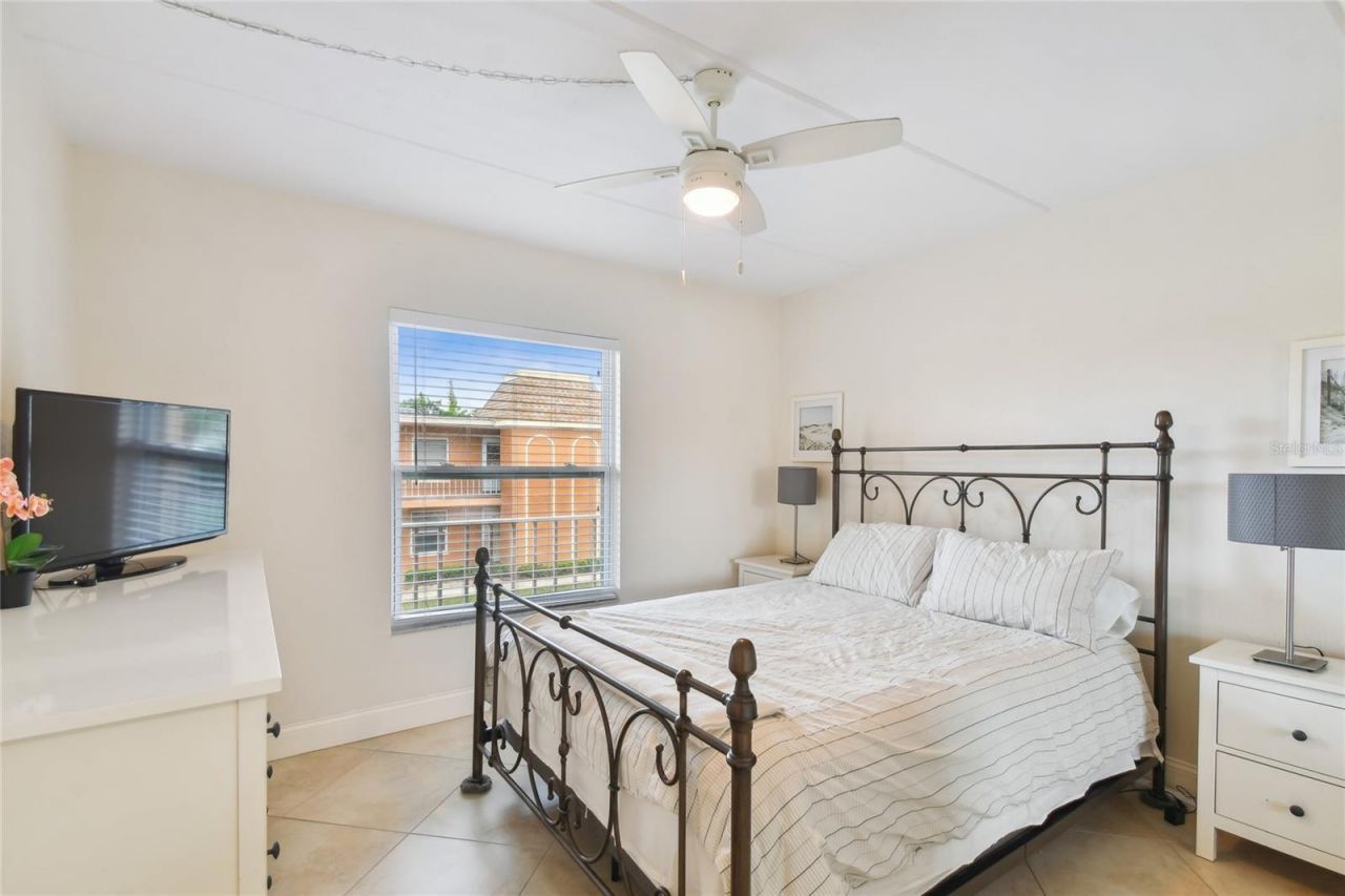 12760 Indian Rocks Road , Unit 910, Largo, FL 33774 Photo
