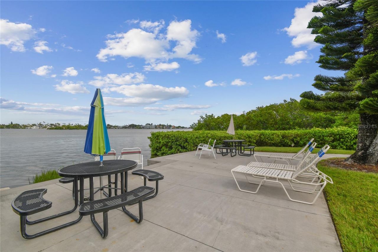 12760 Indian Rocks Road , Unit 910, Largo, FL 33774 Photo