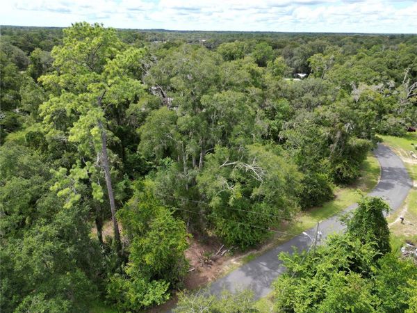 LAKE AVENUE , FANNING SPRINGS, FL 32693