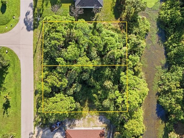 SIMONTON AVENUE , NORTH PORT, FL 34286