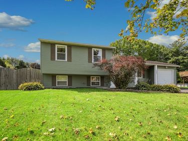 6007 Bannister Drive, Cicero, NY 13039