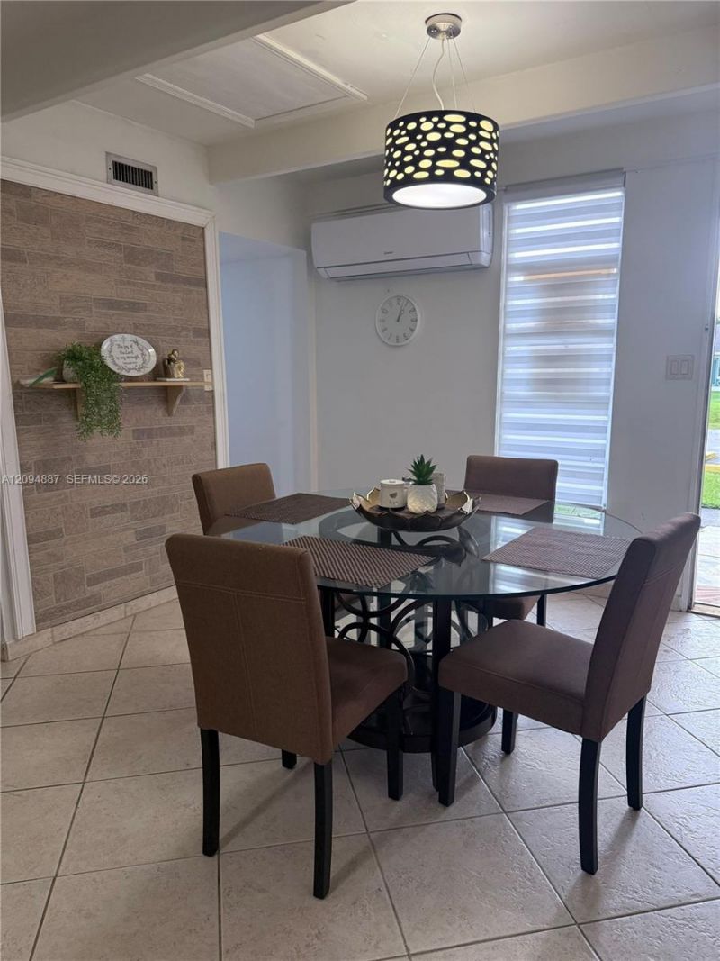 925 Club Circle , Unit 925, Lake Wales, FL 33854 Photo
