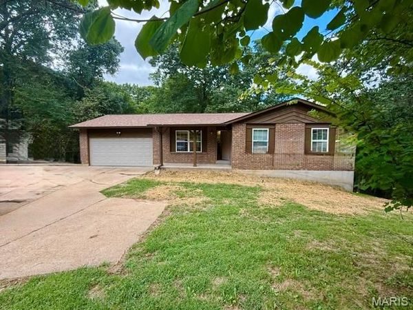 4581 Debbie Lane , House Springs, MO 63051