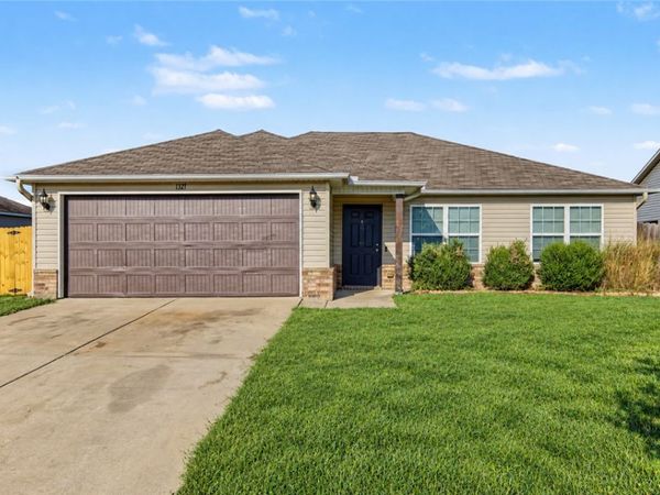 1321 S Apollo Drive , Fayetteville, AR 72701