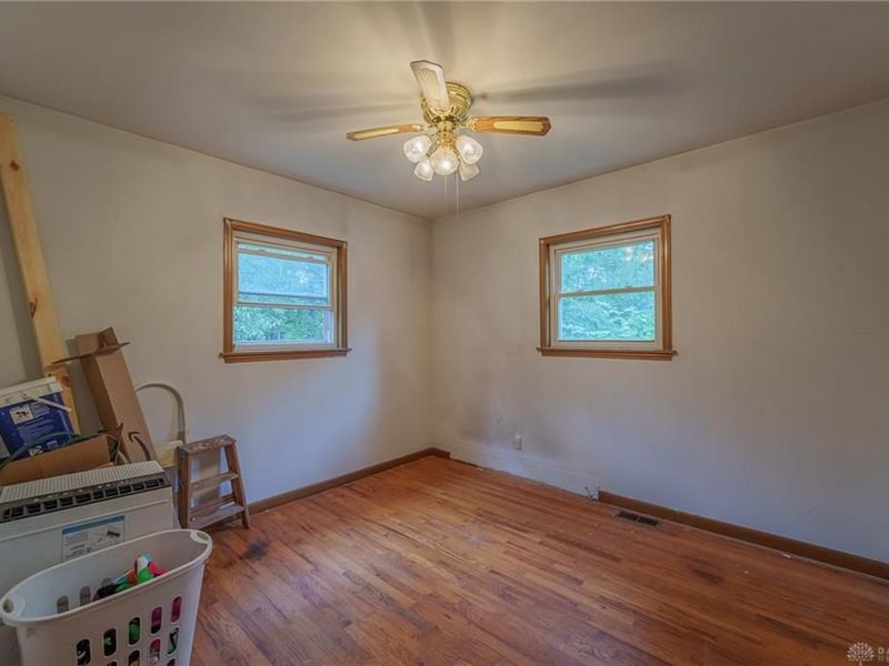8060 Preblewood Drive, Gratis Township, OH 45042 Photo 24