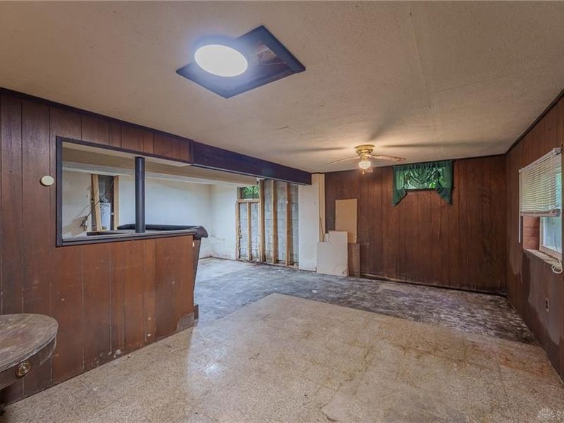 8060 Preblewood Drive, Gratis Township, OH 45042 Photo 28
