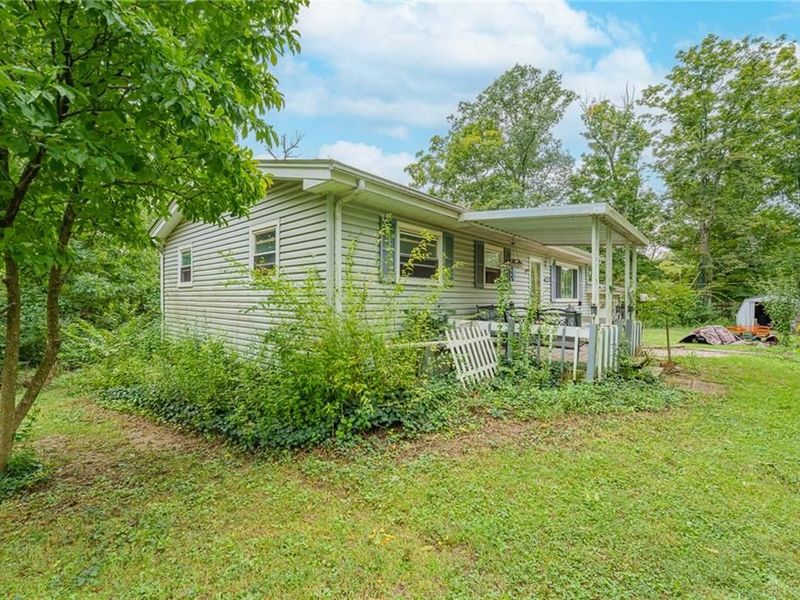 8060 Preblewood Drive, Gratis Township, OH 45042 Photo 3