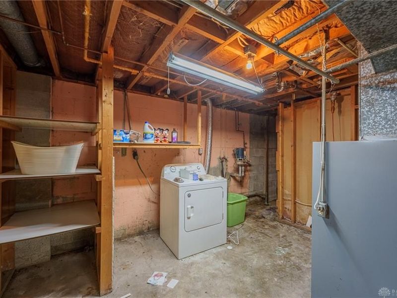 8060 Preblewood Drive, Gratis Township, OH 45042 Photo 32