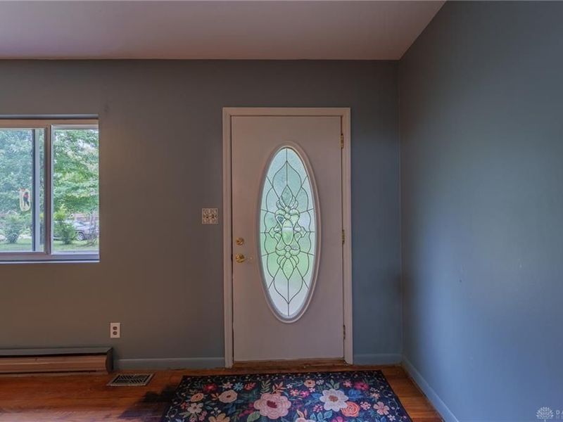 8060 Preblewood Drive, Gratis Township, OH 45042 Photo 6