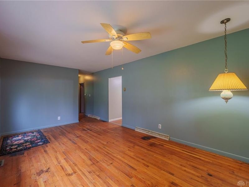 8060 Preblewood Drive, Gratis Township, OH 45042 Photo 8