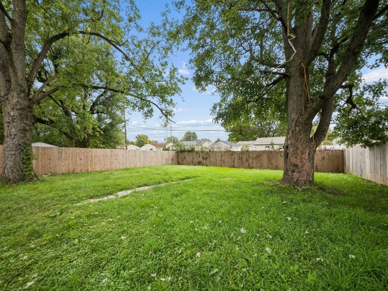 1382 Grovewood Drive , Columbus, OH 43207 Photo 19