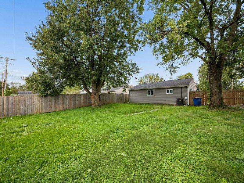 1382 Grovewood Drive , Columbus, OH 43207 Photo 20