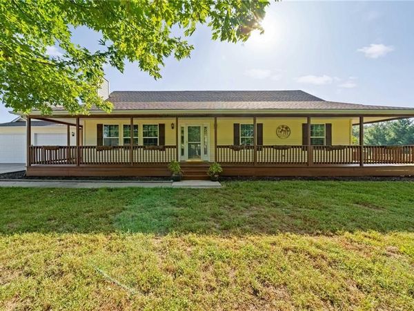 14715 S Bynum Road, Lone Jack, MO 64070