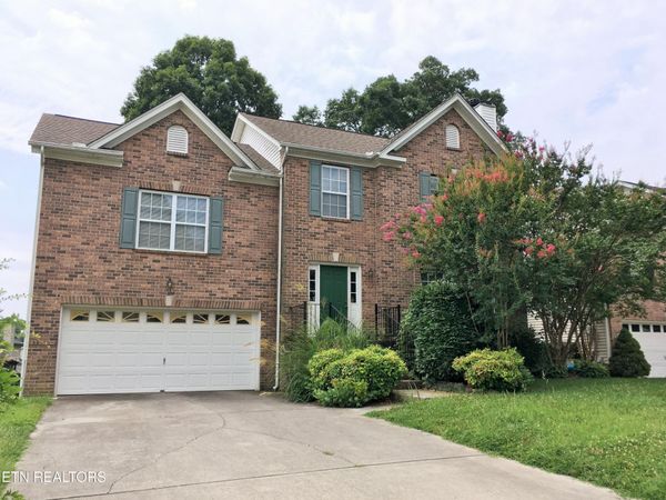 8206 Gallaher Station Drive, Knoxville, TN 37919