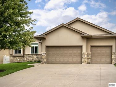 17220 Sage Street, Omaha, NE 68136