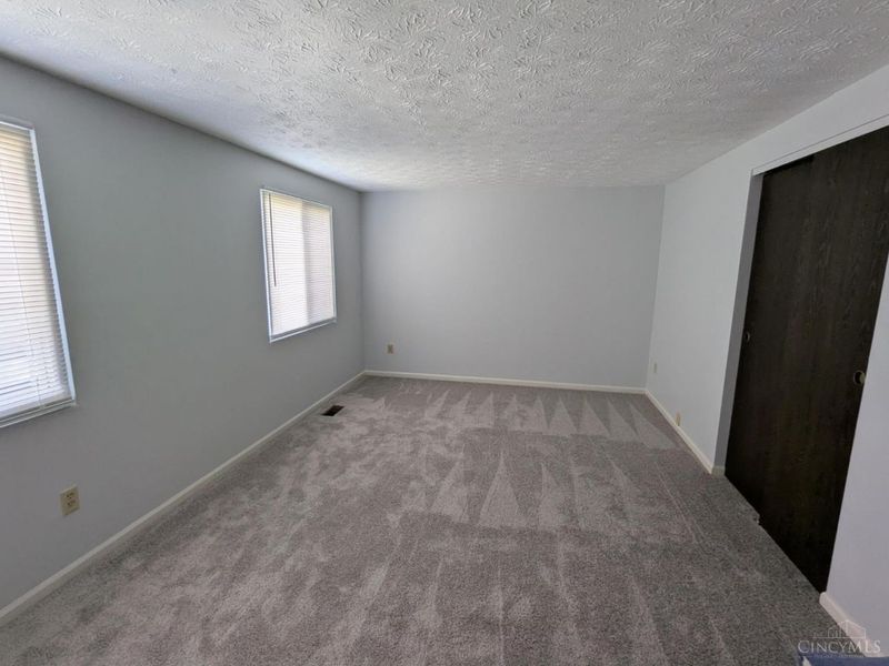 11481 Gravenhurst Drive, Colerain Township, OH 45231 Photo 3