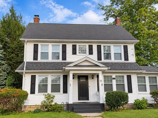 25 Wexford St., Springfield, MA 01118