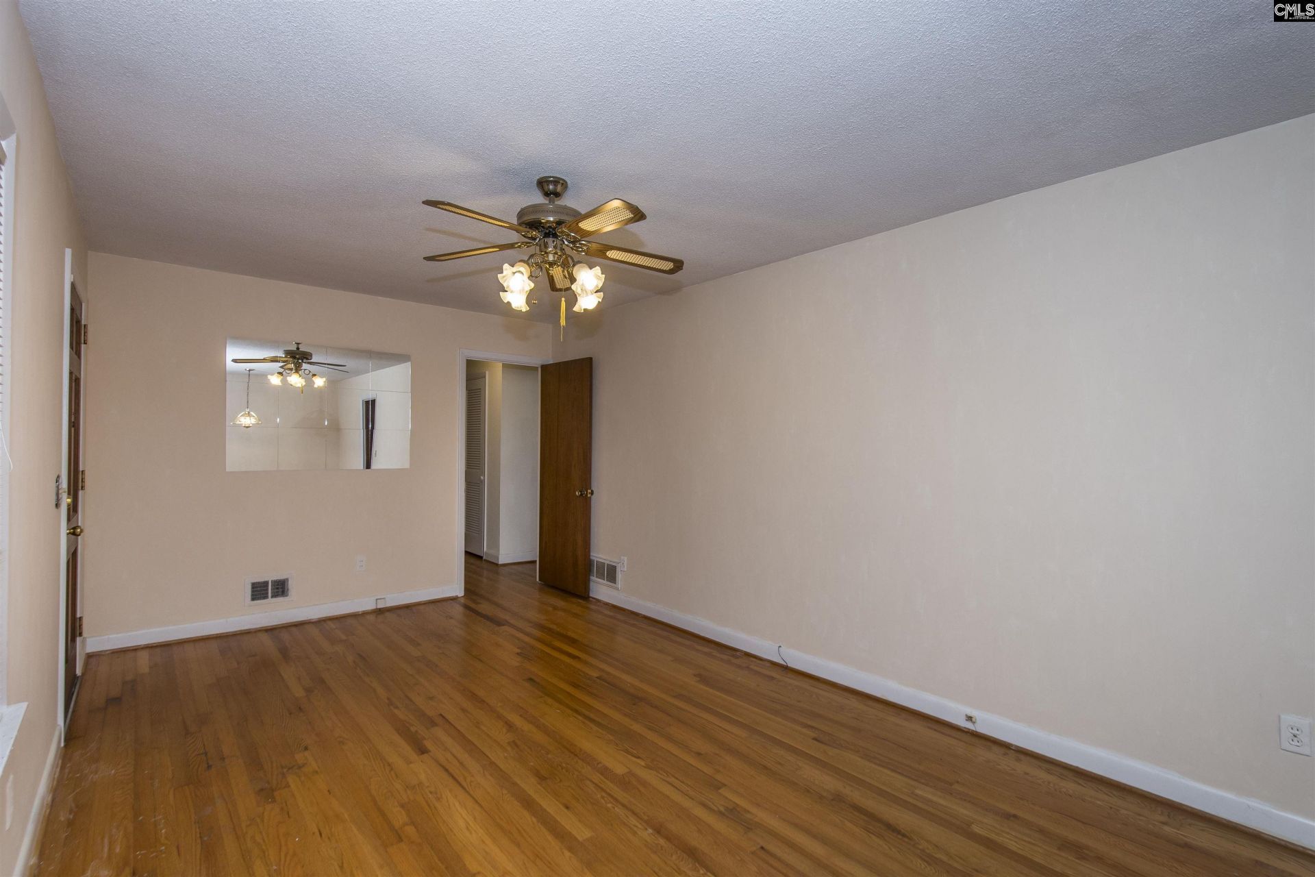 505 Grenadier Drive Photo 9