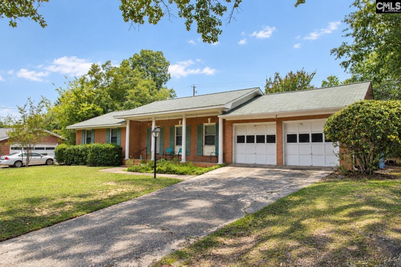 505 Grenadier Drive Photo 4