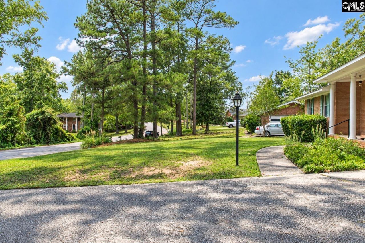 505 Grenadier Drive Photo 6