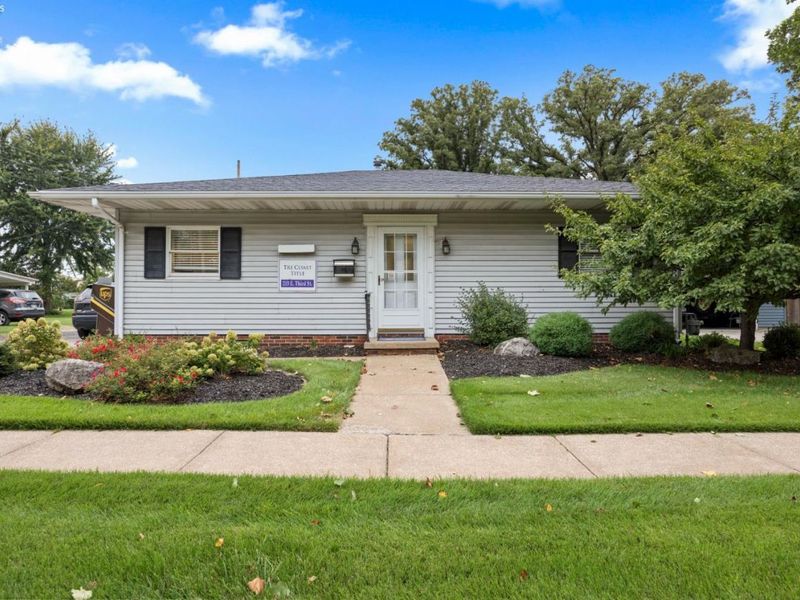 215 E 3rd Street, Port Clinton, OH 43452 Photo 22