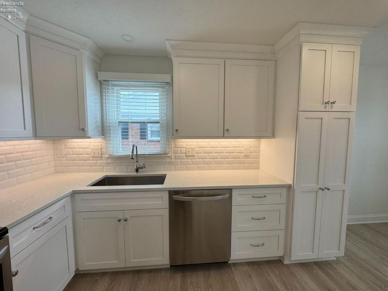 2188 N Carriage Lane, Unit 7, Port Clinton, OH 43452 Photo 7