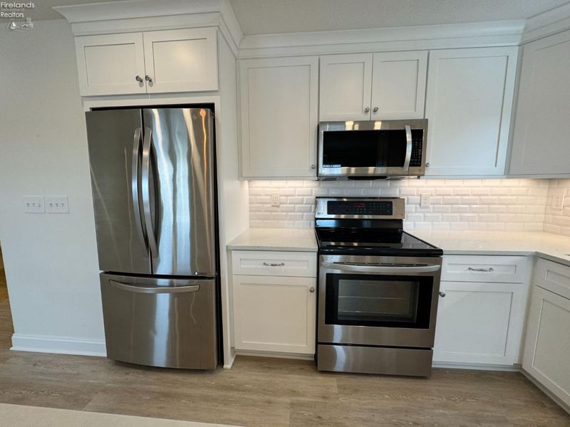 2188 N Carriage Lane, Unit 7, Port Clinton, OH 43452 Photo 8