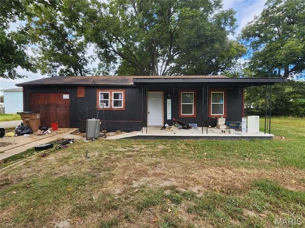 309 E Victor Street , Poplar Bluff, MO 63901
