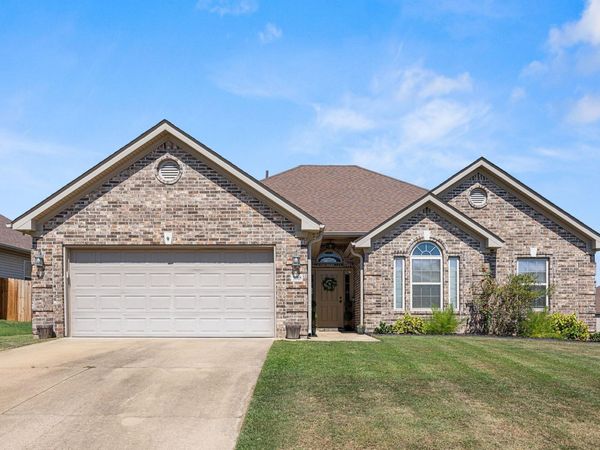 3018 Denise Drive, Benton, AR 72015