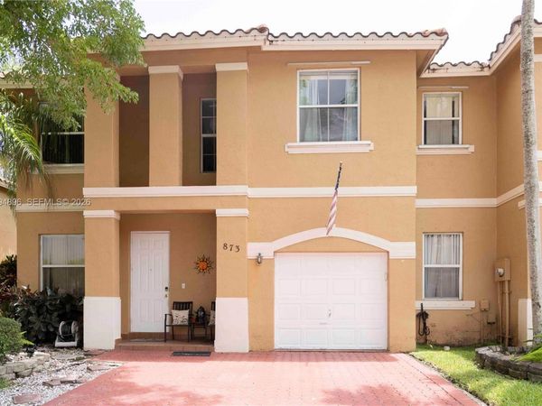 873 NW 135th Ave , Pembroke Pines, FL 33028