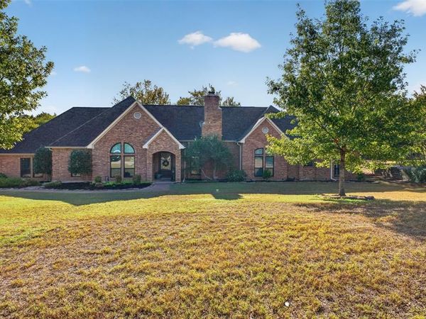 603 Valley View Court, Ovilla, TX 75154