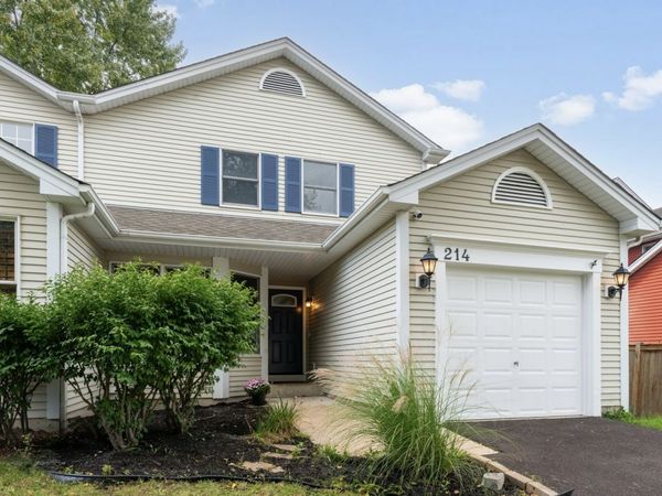214 S Harrison Street , Geneva, IL 60134