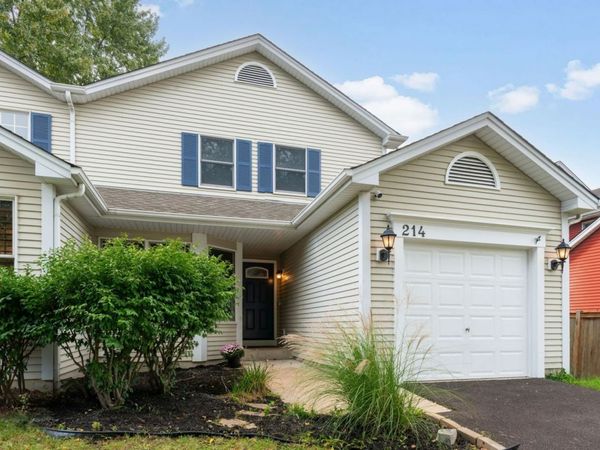 214 S Harrison Street, Geneva, IL 60134