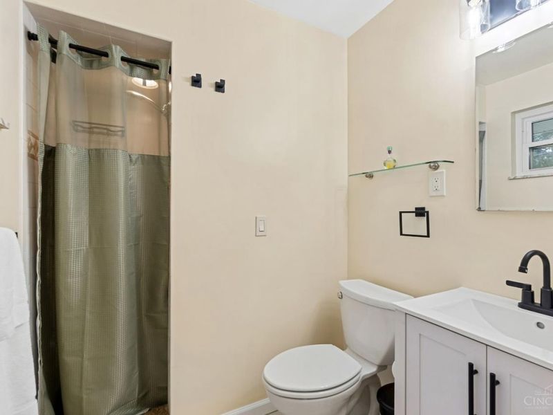 1432 Sigma Circle, Cincinnati, OH 45255 Photo 13