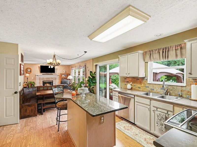 6357 Maple Grove, Hamilton Township, OH 45152 Photo 6