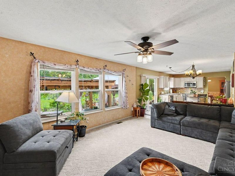 6357 Maple Grove, Hamilton Township, OH 45152 Photo 8