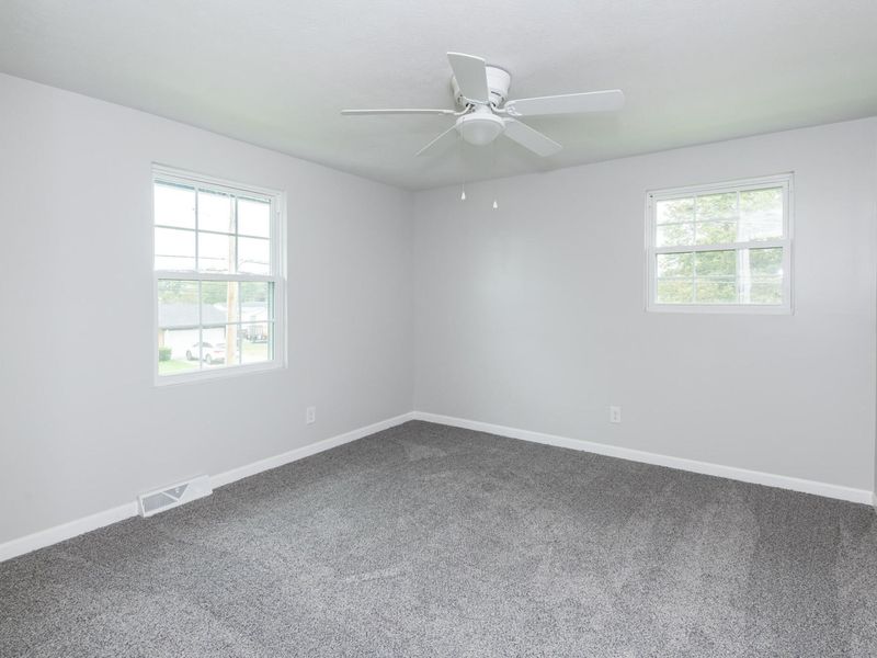 1013 W Lake Avenue, New Carlisle, OH 45344 Photo 32