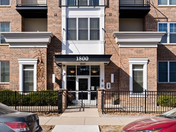 1800 Clinton Avenue, Unit 407, Minneapolis, MN 55404