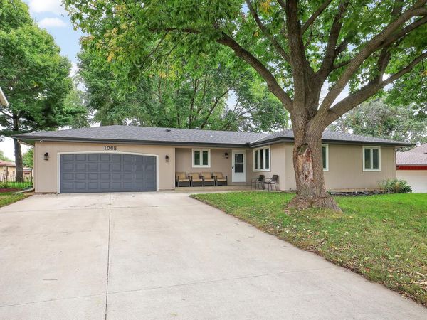 1065 Minnesota Street S, Shakopee, MN 55379