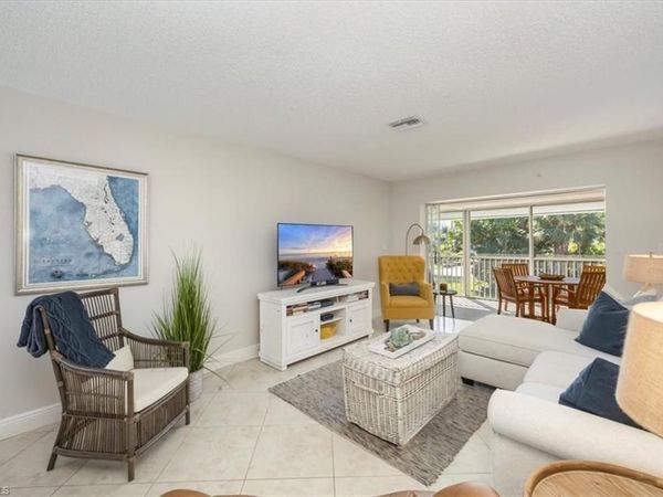 4126 Belair LN , Unit B6, NAPLES, FL 34103