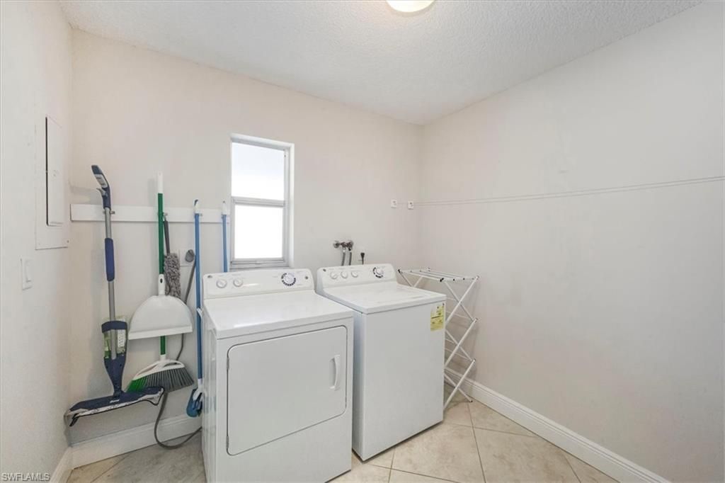 4126 Belair Ln, Unit B6, Naples, FL 34103 Photo