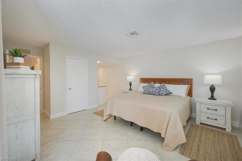 4126 Belair Ln, Unit B6, Naples, FL 34103 Photo