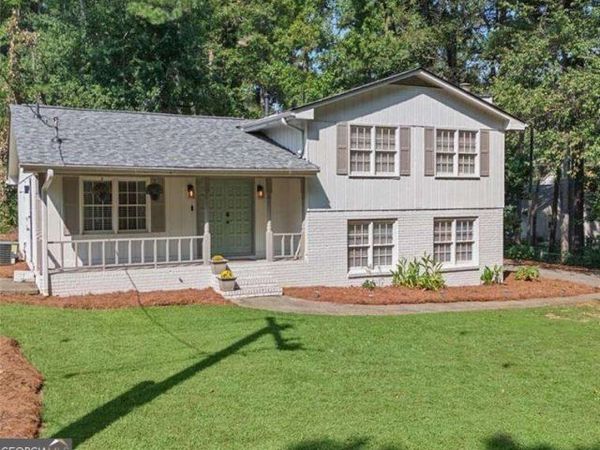 3167 Mountain Creek Lane NE, Roswell, GA 30075