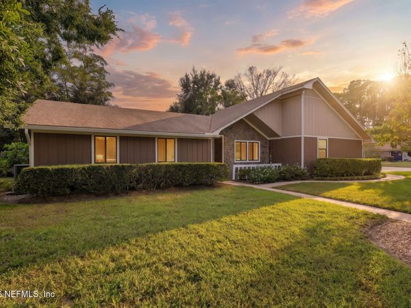 3362 CHRYSLER Drive, Jacksonville, FL 32257