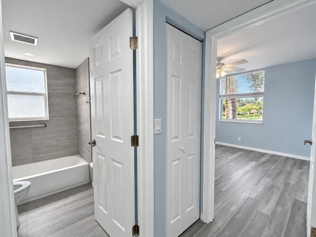 9 Willowbrook Lane, Unit 208, Delray Beach, FL 33446 Photo