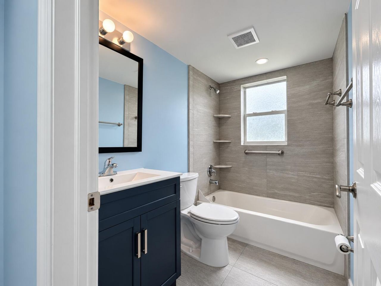 9 Willowbrook Lane, Unit 208, Delray Beach, FL 33446 Photo